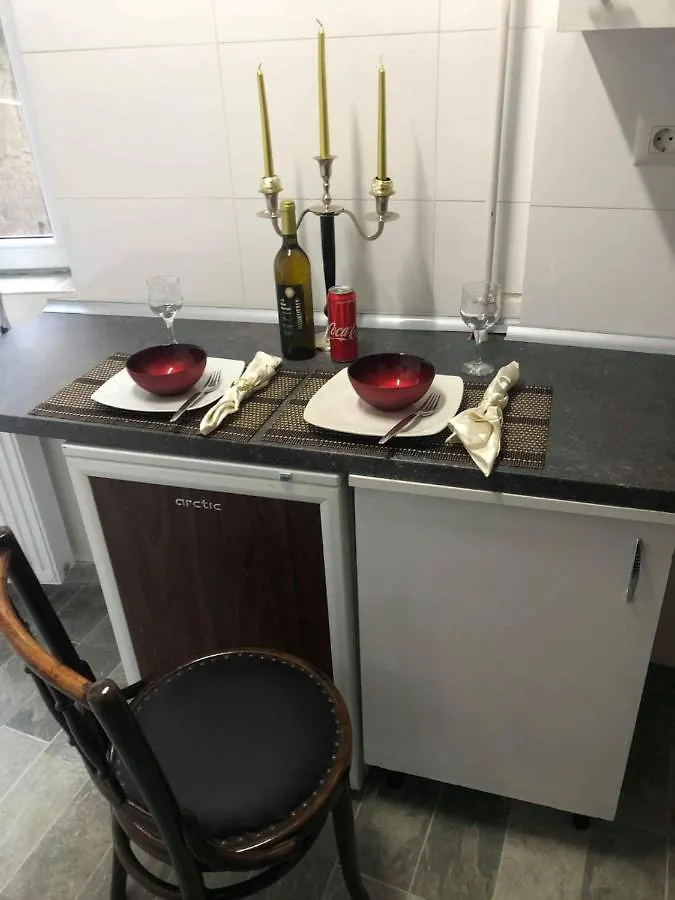 Apartment Studio In Near North Station Bucharest